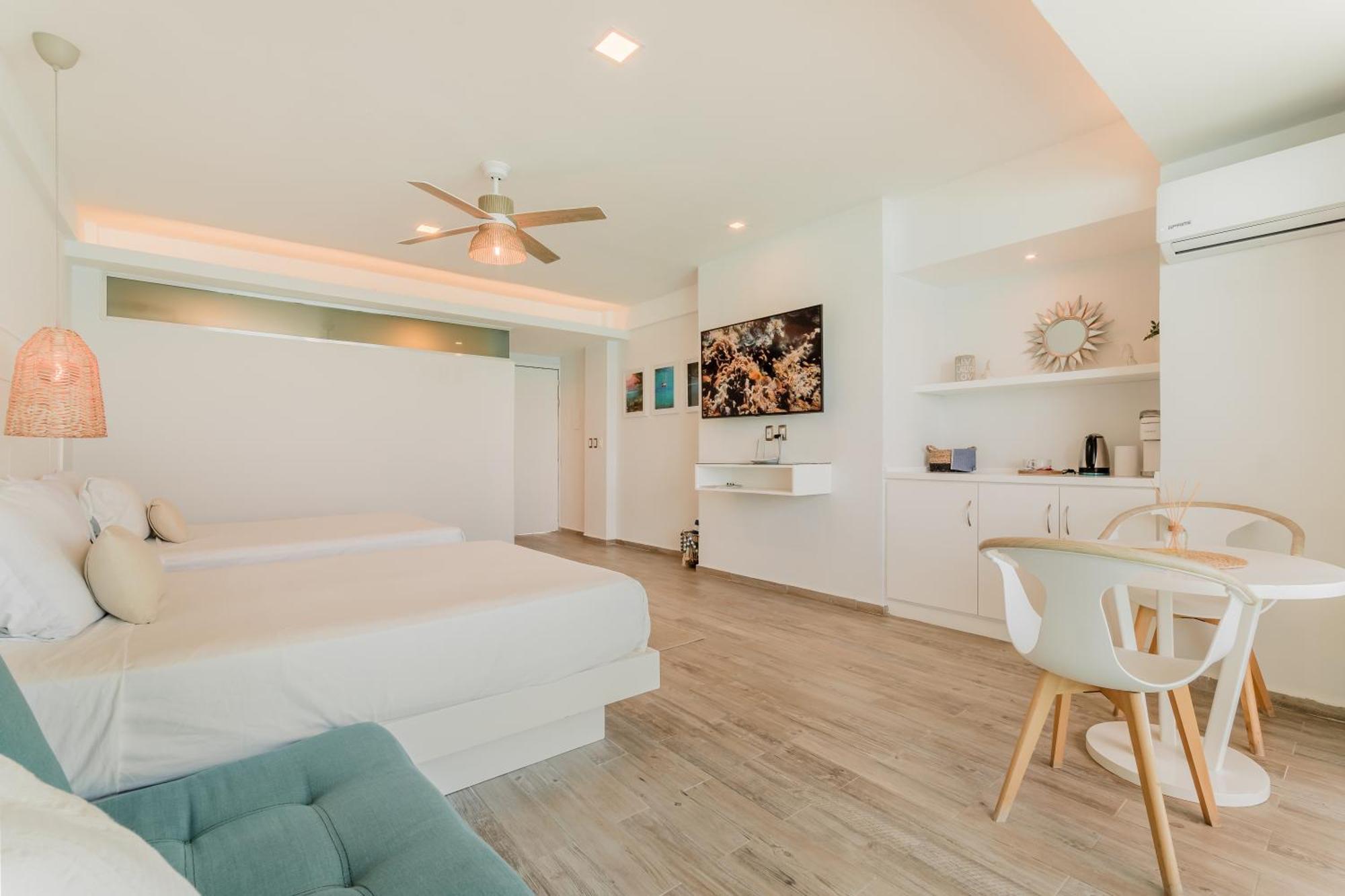 The Ocean Vibes Suites By Casa Paraiso Cancún Esterno foto
