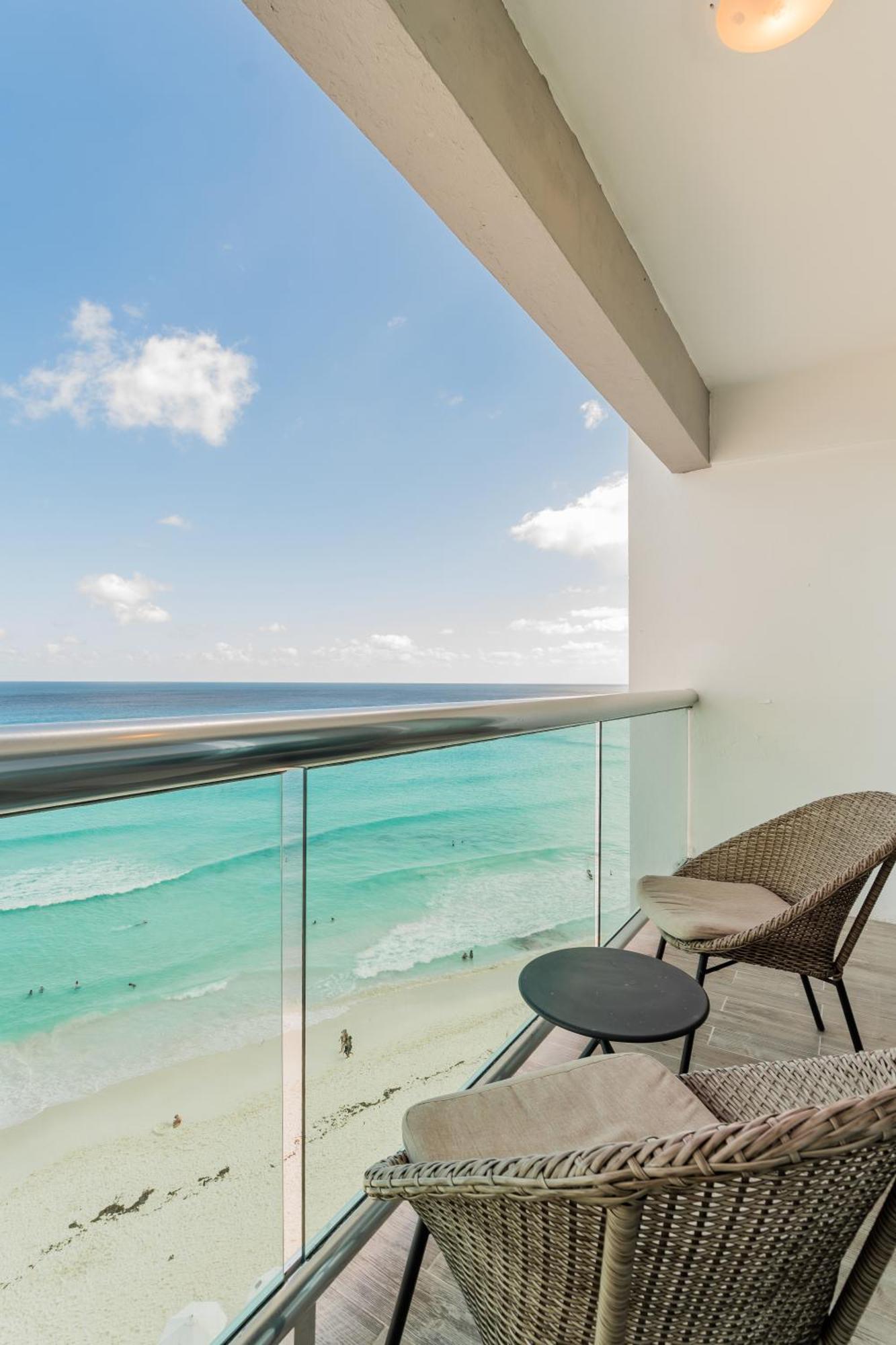 The Ocean Vibes Suites By Casa Paraiso Cancún Esterno foto