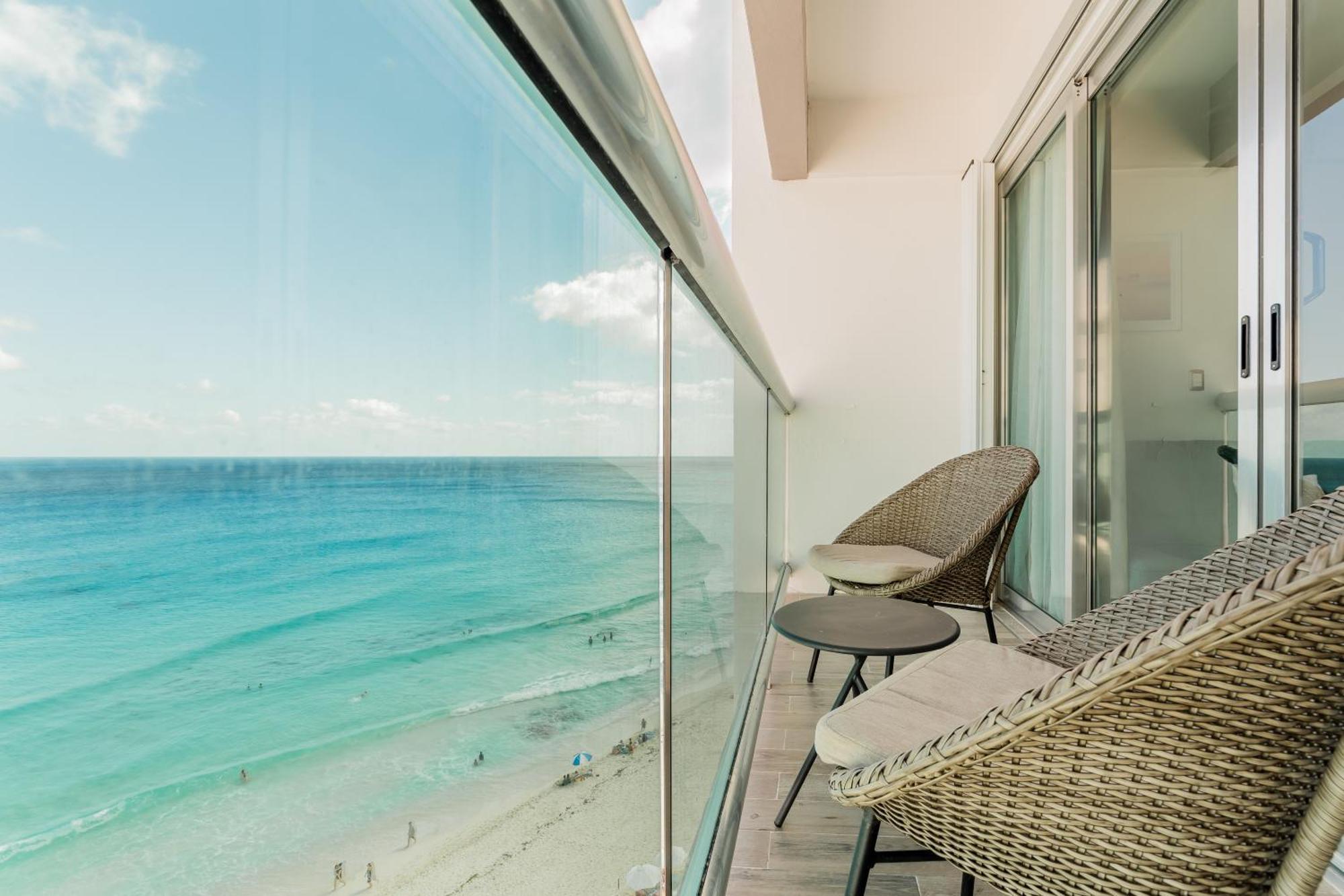 The Ocean Vibes Suites By Casa Paraiso Cancún Esterno foto